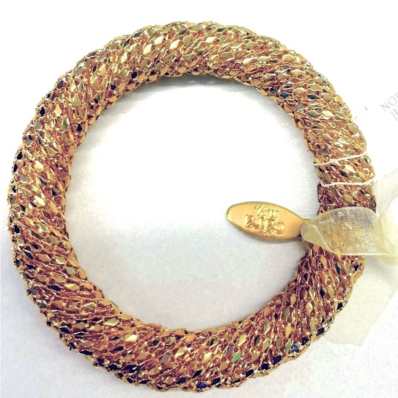 NWT Cara N.Y. Dressy Gold Plated Bracelet - Picture 1 of 4